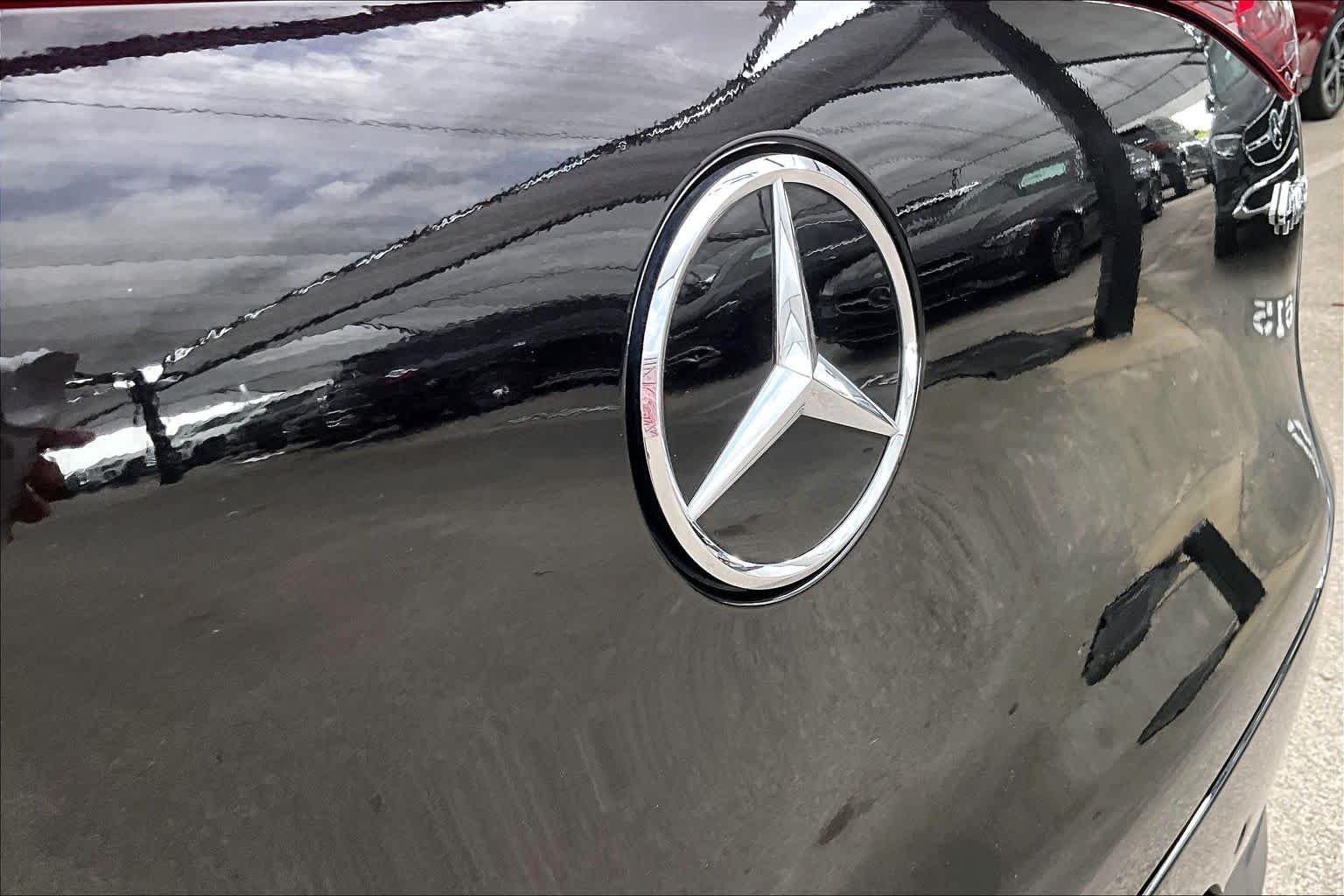 Used 2023 Obsidian Black Metallic Mercedes-Benz EQE 350 image 9
