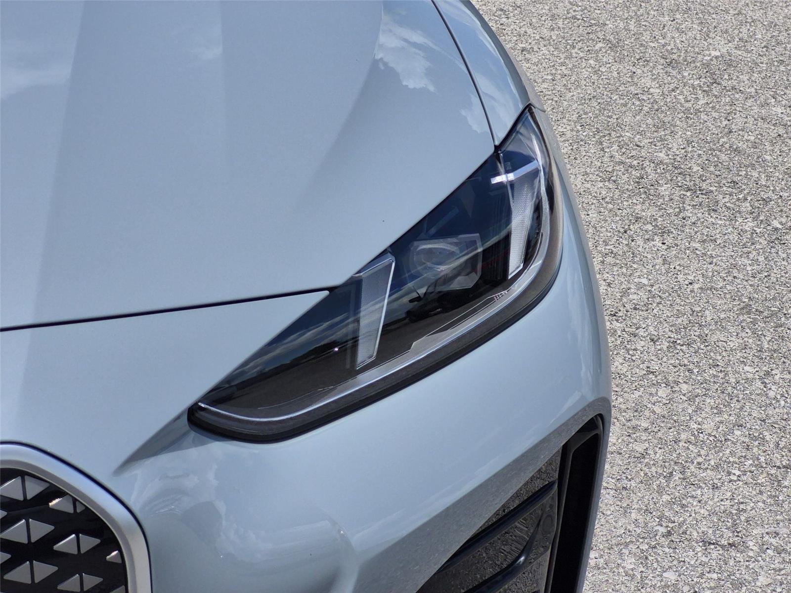 New 2026 Brooklyn Grey Metallic BMW xDrive40 image 9