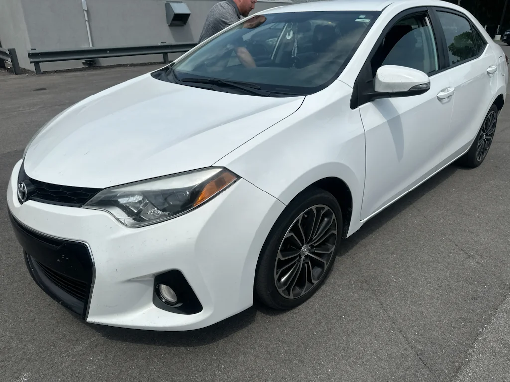 Used 2015 Super White Toyota S Plus image 3
