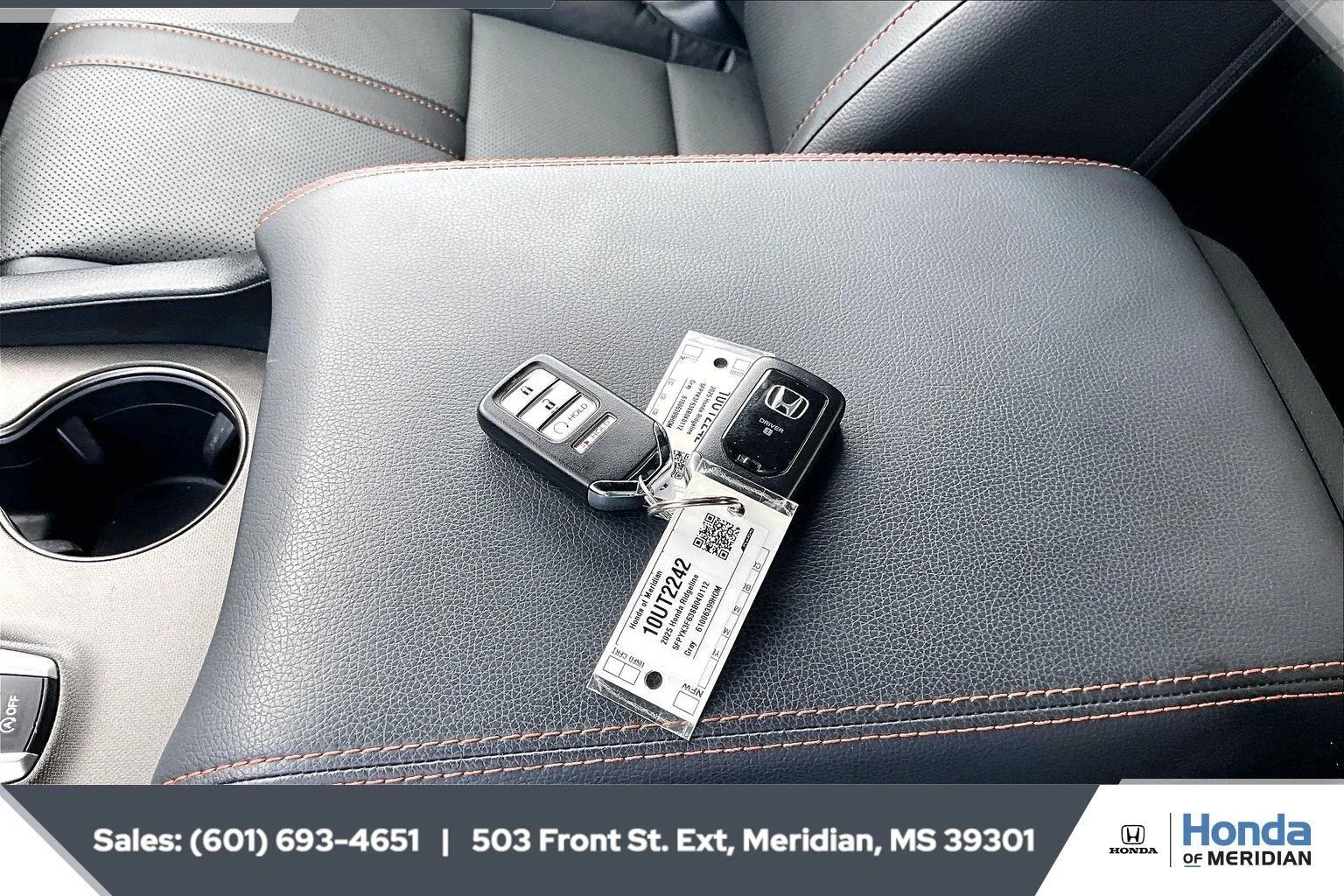 Used 2025 Sonic Gray Pearl Honda TrailSport image 9