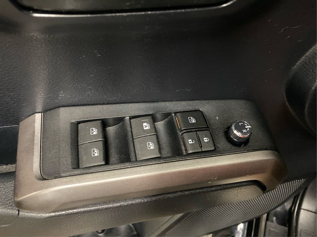 Used 2018 Black Toyota SR5 image 18