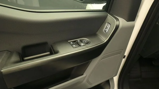 New 2026 Oxford White Ford XL image 11