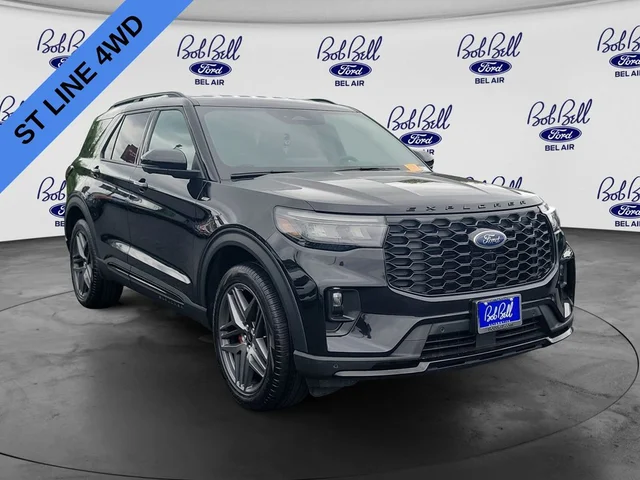 2025 Ford Explorer ST-Line