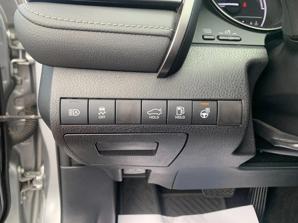 Used 2022 Silver Toyota SE image 31