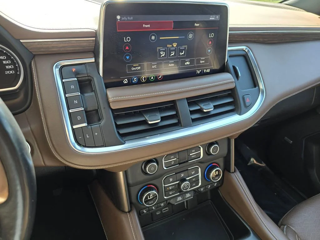 Used 2021 Black Chevrolet High Country image 33