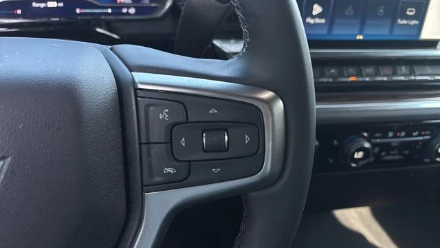 Used 2025 Black Chevrolet LT image 19