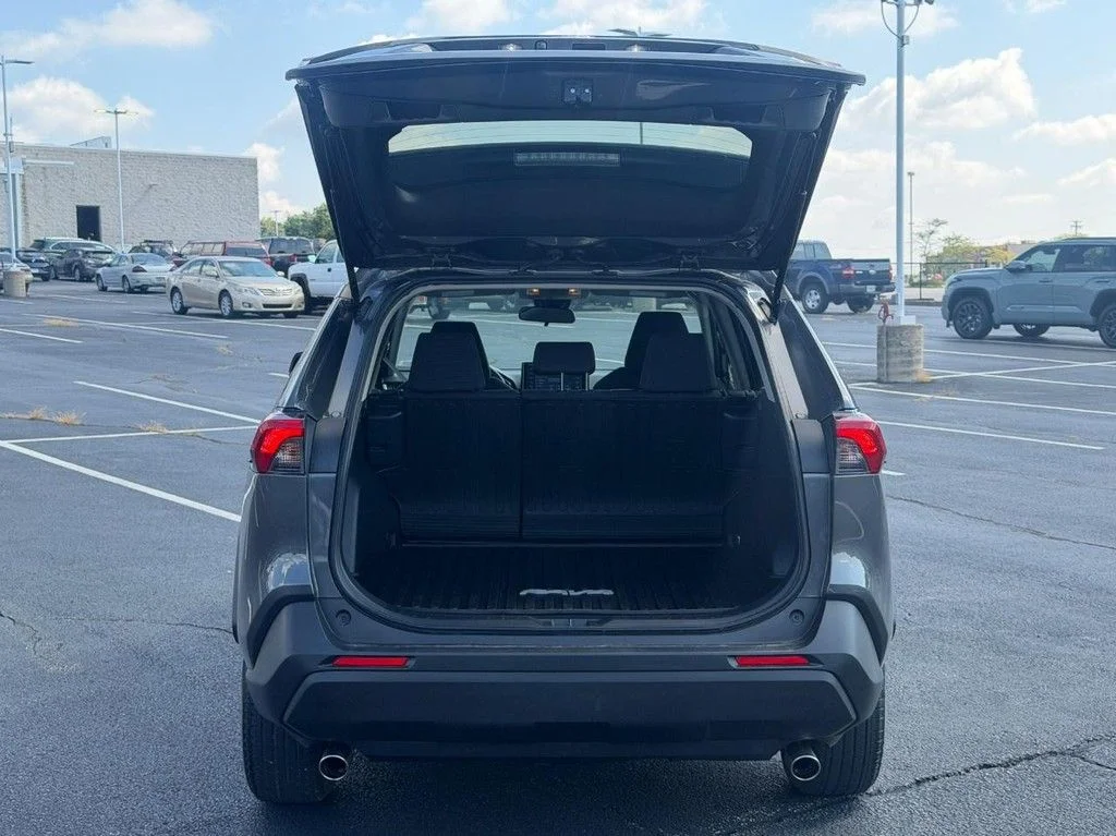 Used 2019 Gray Toyota LE image 4