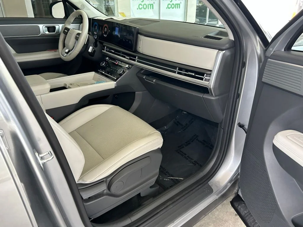 Used 2026 Silver Hyundai SEL image 26
