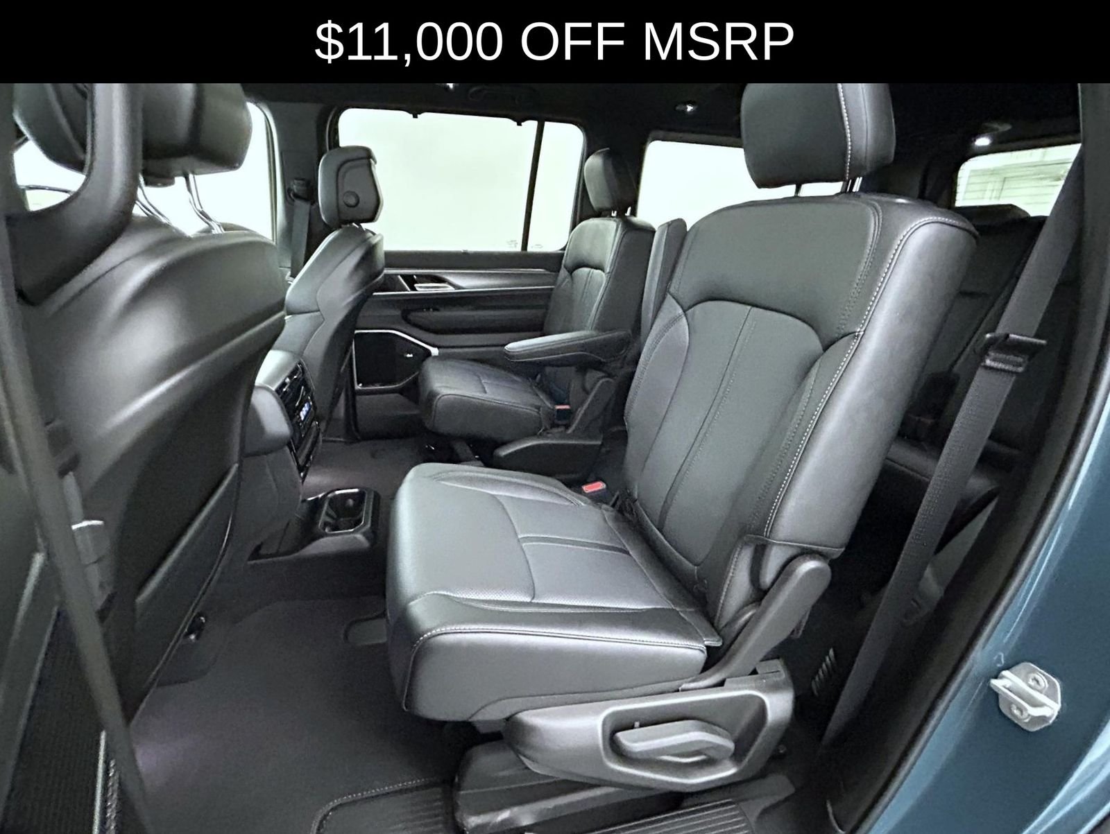 New 2026 Steel Blue Exterior Paint Jeep Limited Reserve image 22