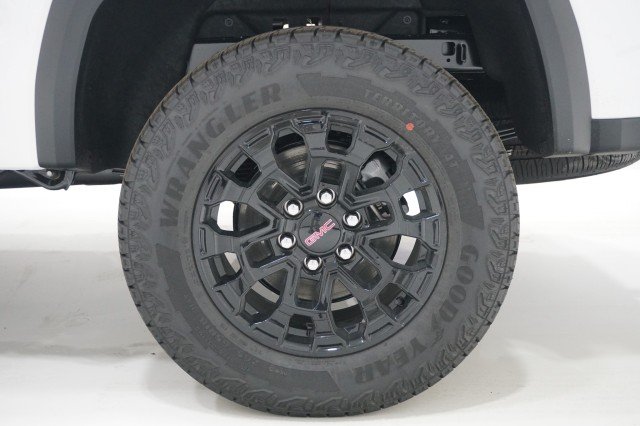 New 2026 Summit White GMC Elevation image 11