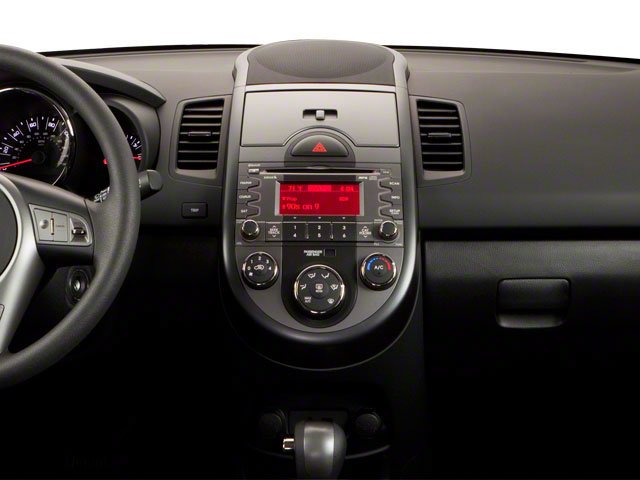 Used 2010 Alien Kia ! image 22