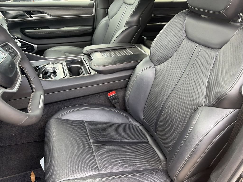 2024 Jeep Wagoneer Series III - Photo 11