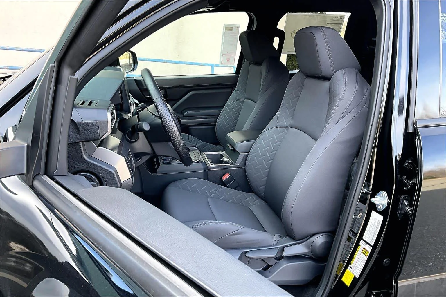2026 Toyota Tacoma SR5 - Photo 9