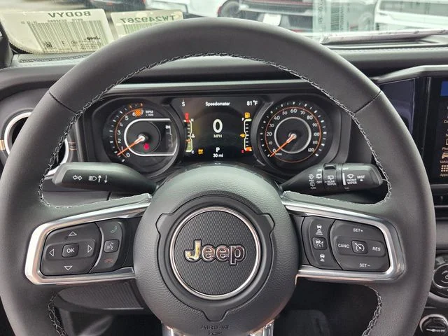 New 2026 Black Clear-Coat Exterior Paint Jeep Sahara image 27