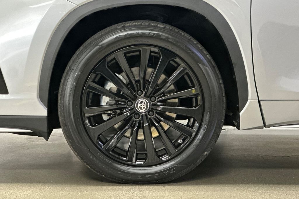 2024 Toyota Highlander XSE - Photo 25