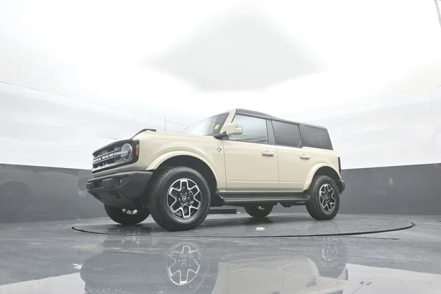 Certified Used 2025 Desert Sand Ford Outer Banks image 35