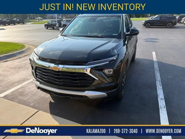 Used 2024 Mosaic Black Metallic Chevrolet LT image 1