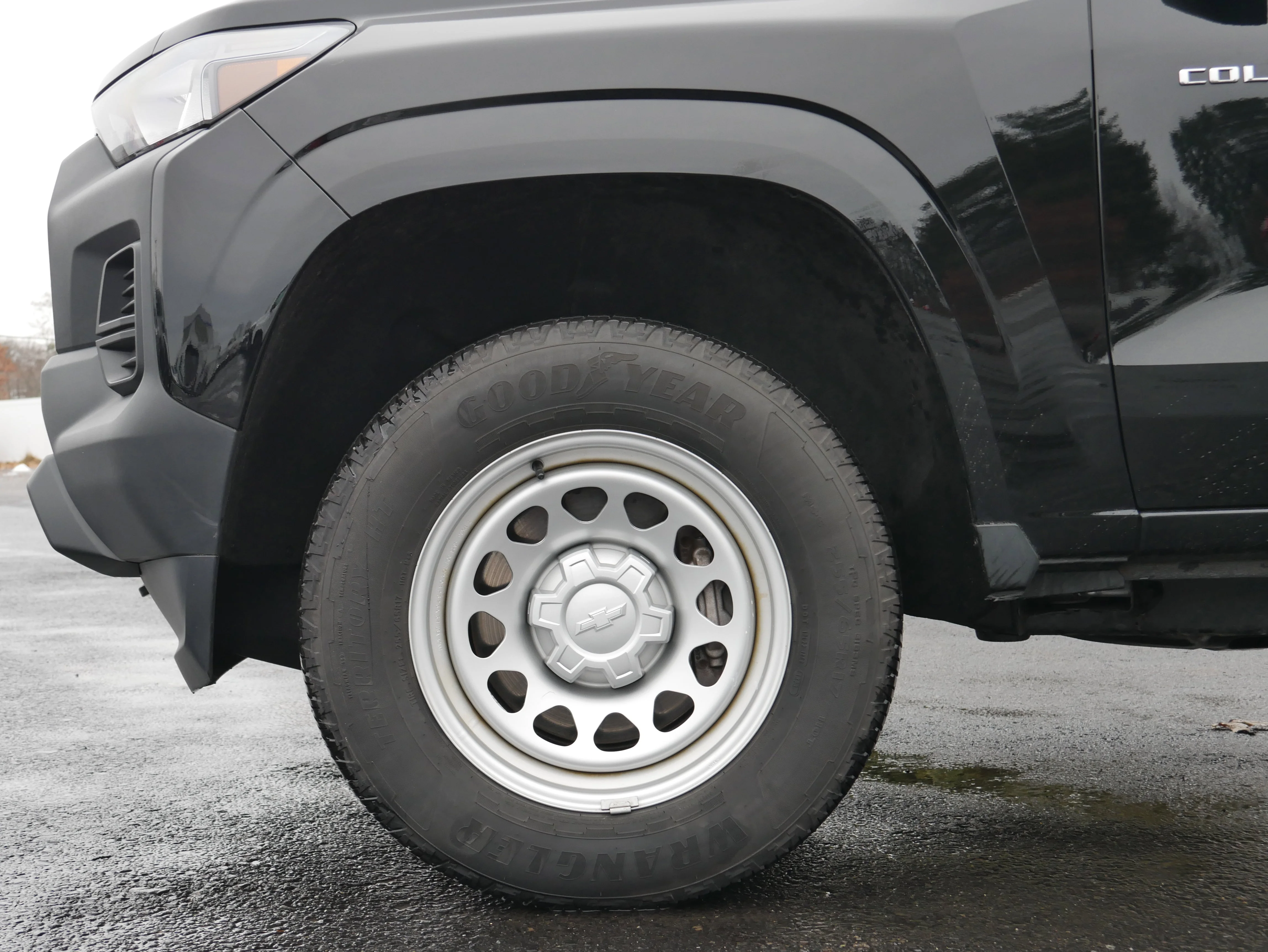 2023 Chevrolet Colorado Work Truck - Photo 13