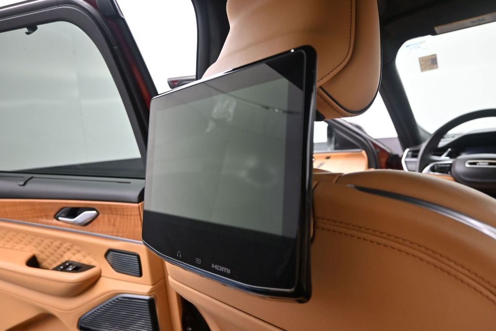 Used 2025 Red Jeep Summit Reserve image 33