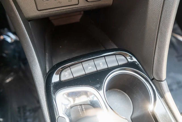 Used 2023 Blue Buick Select image 32