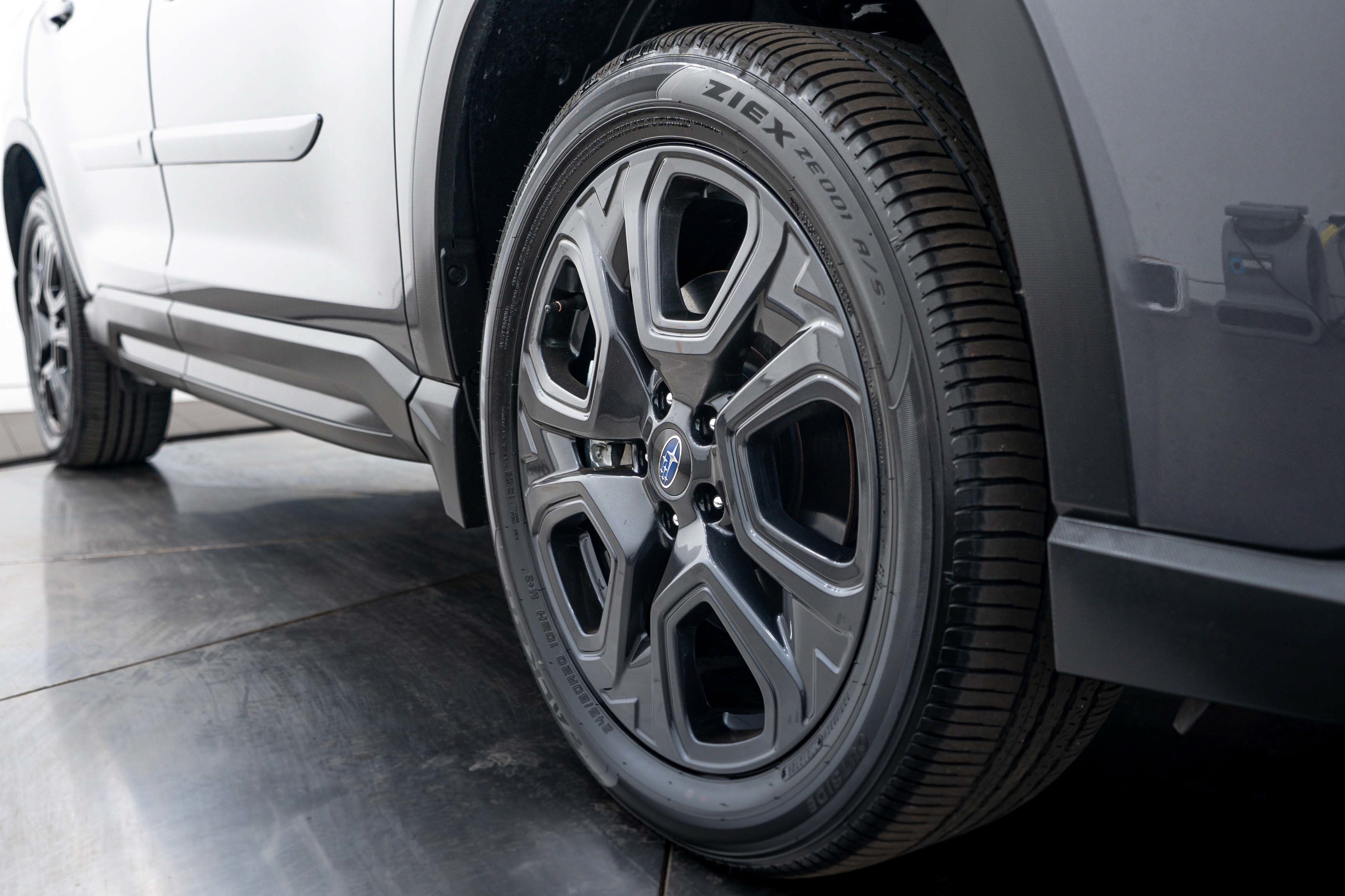 Used 2025 Magnetite Gray Metallic Subaru Onyx Edition Touring image 24