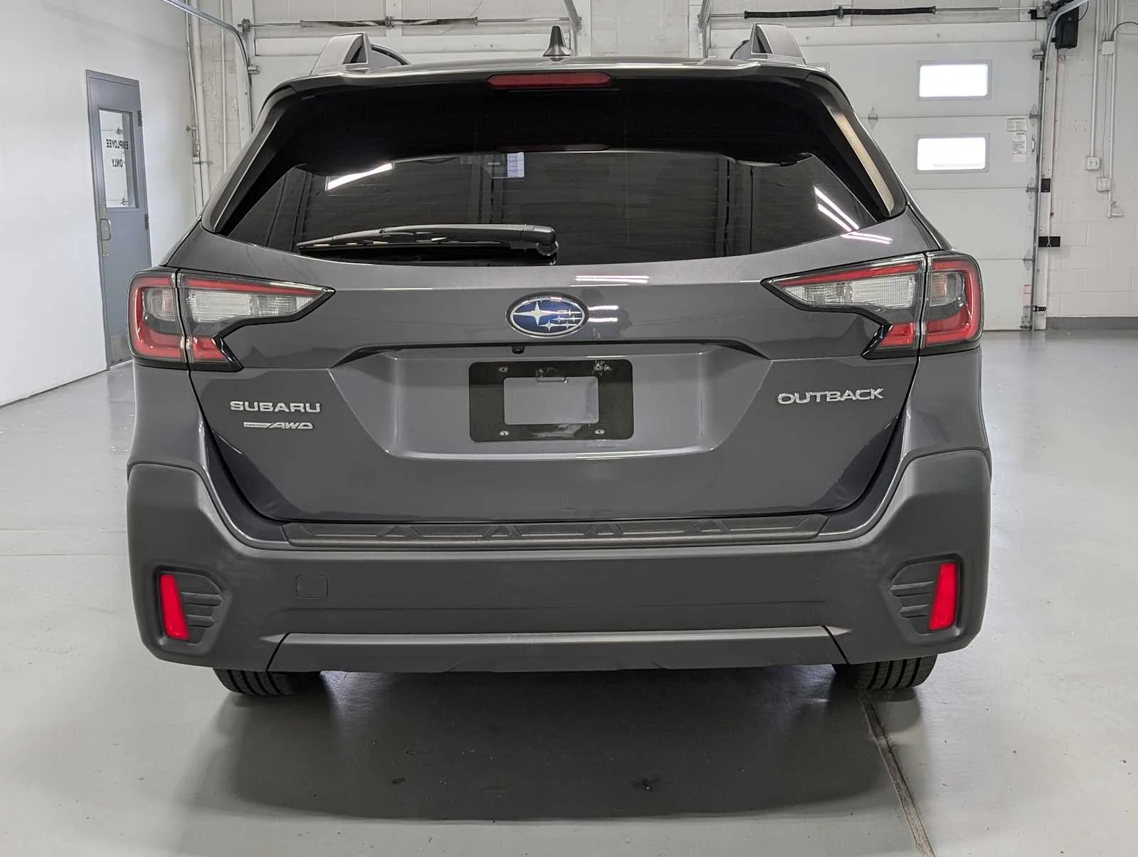 Used 2021 Magnetite Gray Metallic Subaru Premium image 9