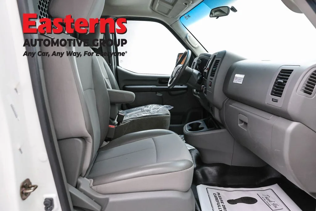 Used 2018 White Nissan SV image 24