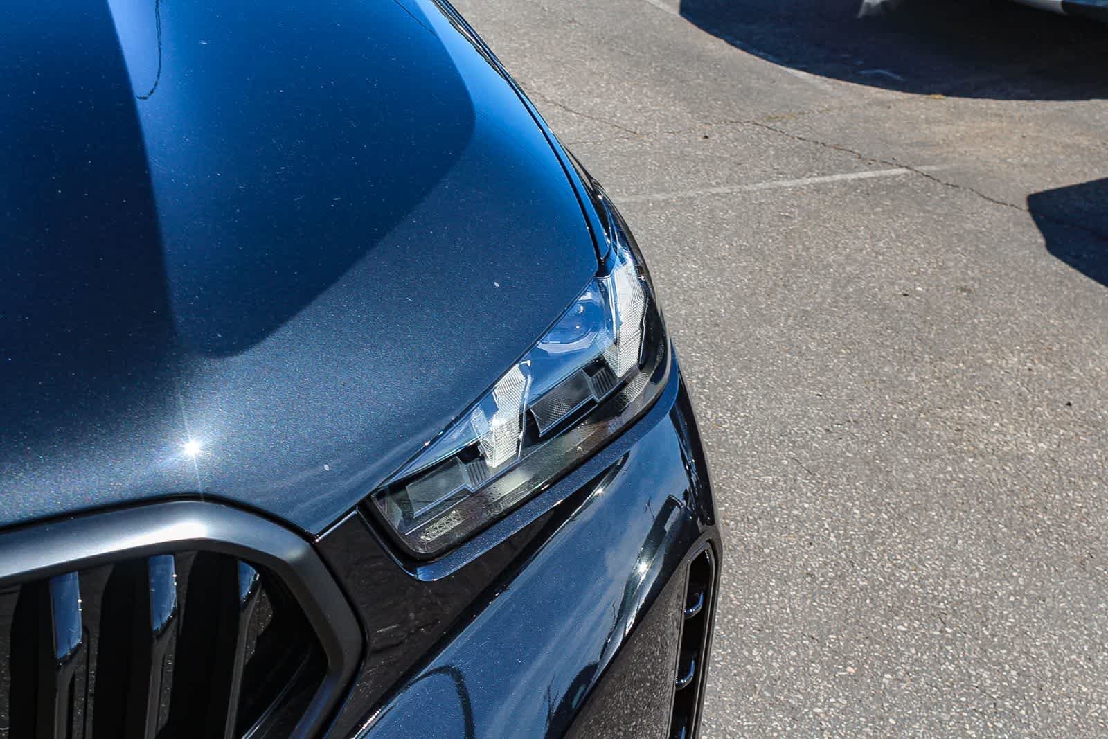 New 2026 Black Sapphire Metallic BMW xDrive40i image 10