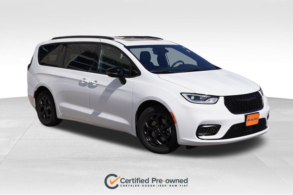 2024 Chrysler Pacifica PHEV Select