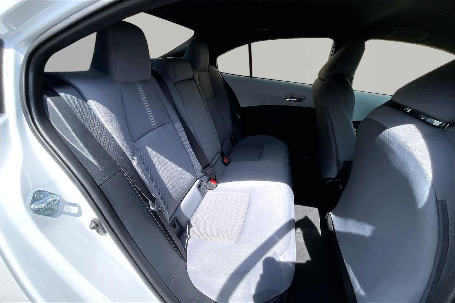 Used 2025 Wind Chill Pearl Toyota SE image 20