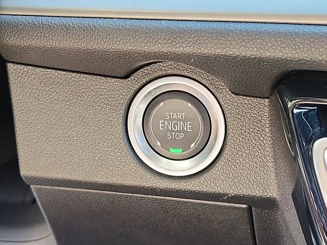 2025 Chevrolet Traverse LT - Photo 24