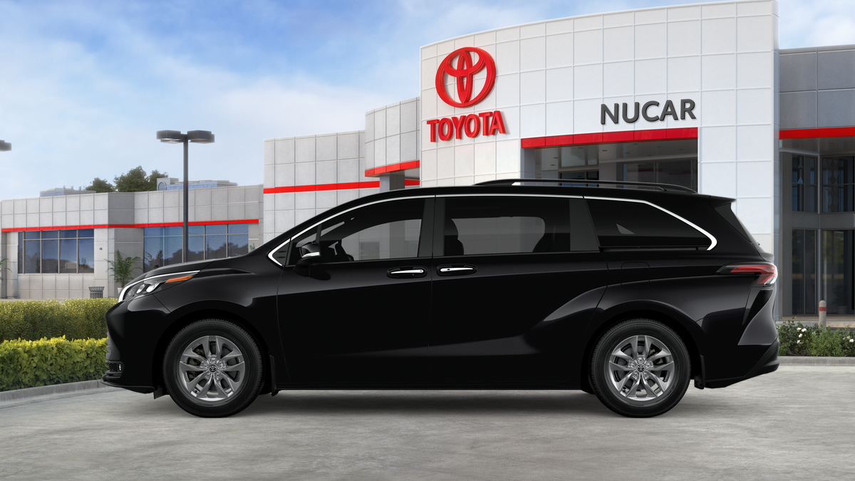 New 2026 Midnight Black Metallic Toyota XLE image 4