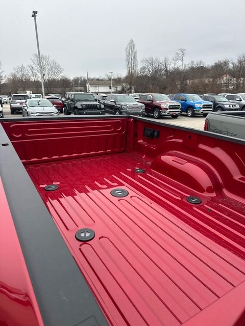 New 2026 Molten Red Pearl-Coat Exterior Paint RAM Tradesman image 9