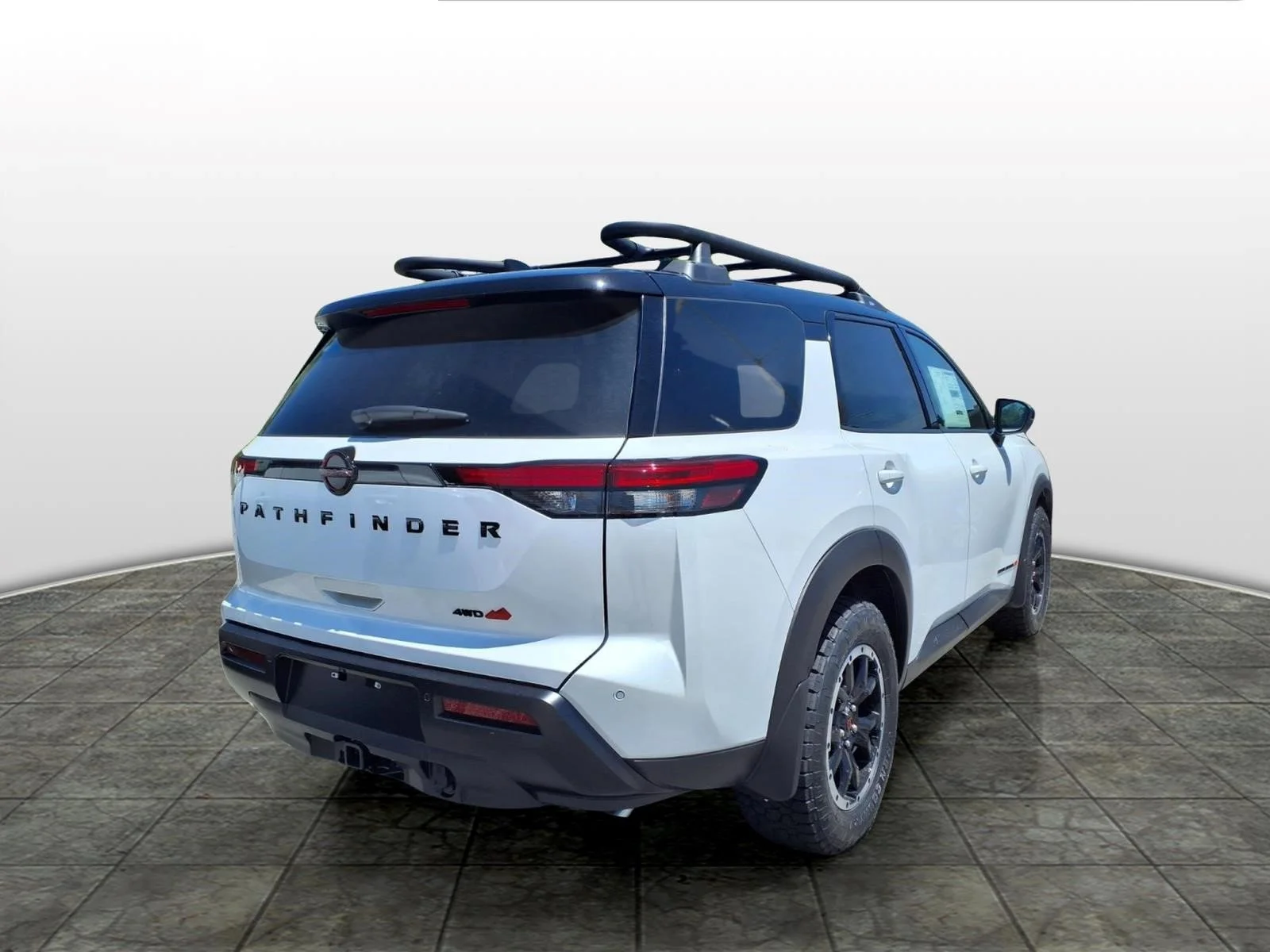 New 2026 Everest White Pearl Tricoat/Super Black Nissan Rock Creek image 3