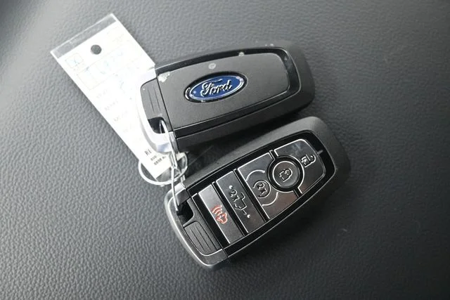 New 2026 Antimatter Blue Metallic Ford XLT image 16