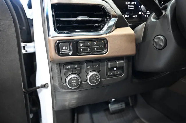 2026 GMC Yukon XL Denali Ultimate - Photo 31