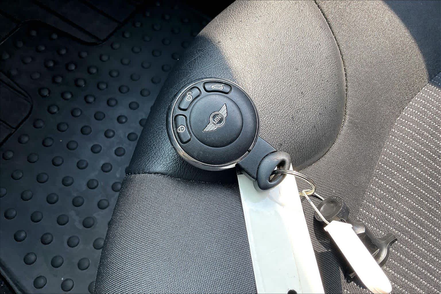 Used 2012  MINI  image 13