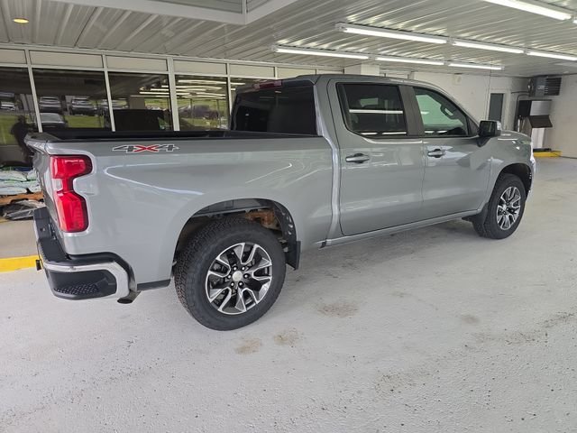 Used 2023 Gray Chevrolet LT image 6