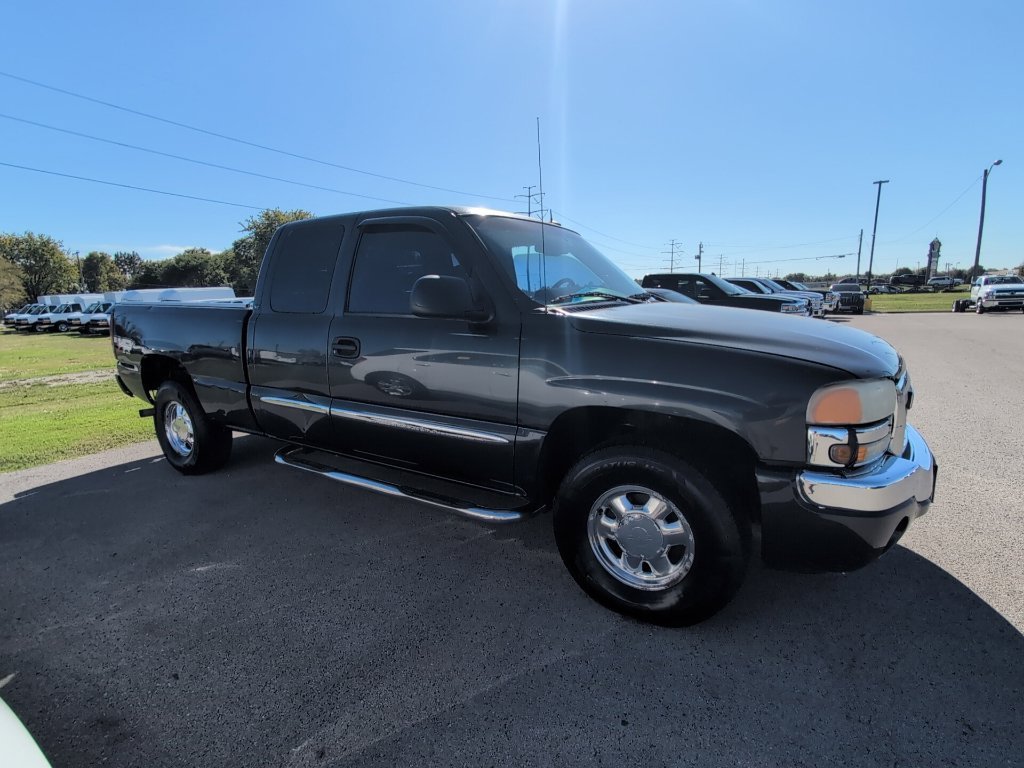 Used 2003 GMC Sierra 1500  with VIN 1GTEK19T63E147644 for sale in Clarksville, IN