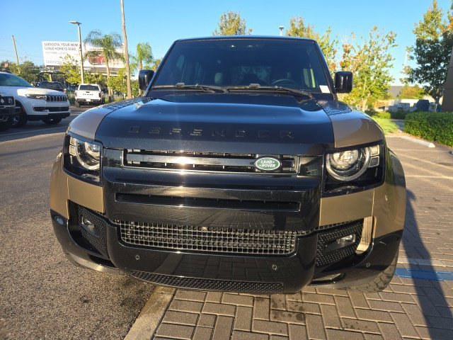 Used 2023 Gondwana Stone Metallic Land Rover X image 8