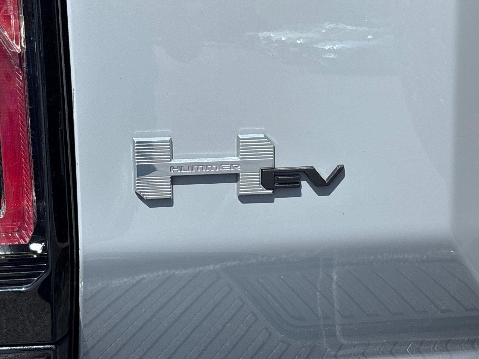 Used 2025 Interstellar White GMC 2X image 11