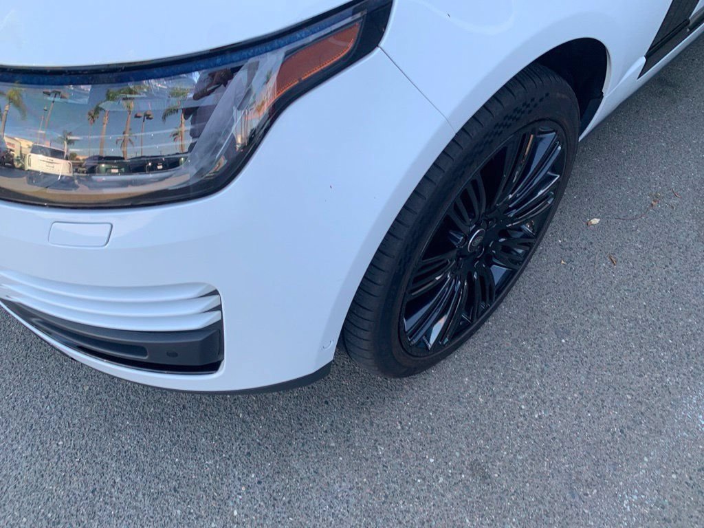 Used 2022  Land Rover Westminster image 2