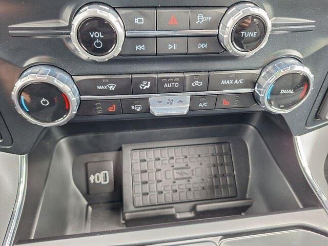 2025 Ford F-150 XLT - Photo 17