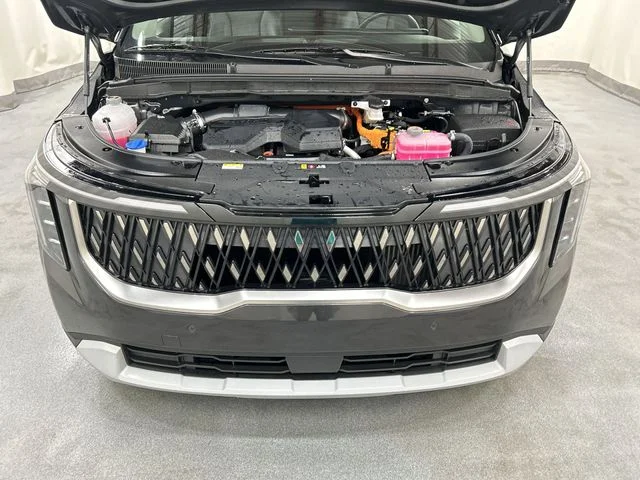Used 2026 Gray Kia LXS image 6
