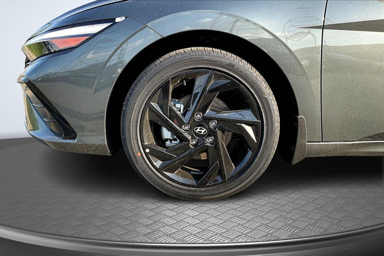New 2026 Gray Hyundai SEL Sport image 31