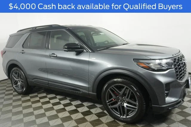 New 2026 Carbonized Gray Metallic Ford ST-Line image 2