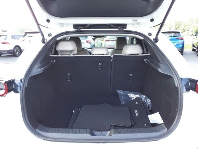 Used 2025 White Mazda 2.5 S Preferred Package image 21