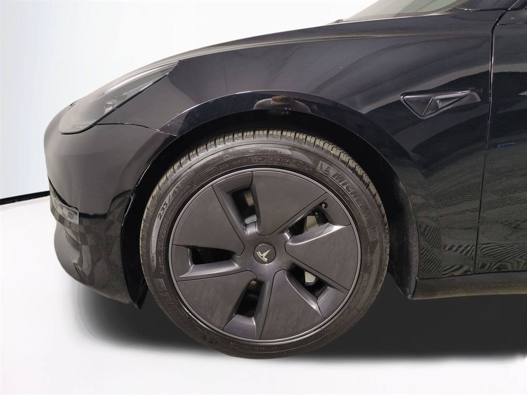 Used 2023  Tesla Long Range image 11