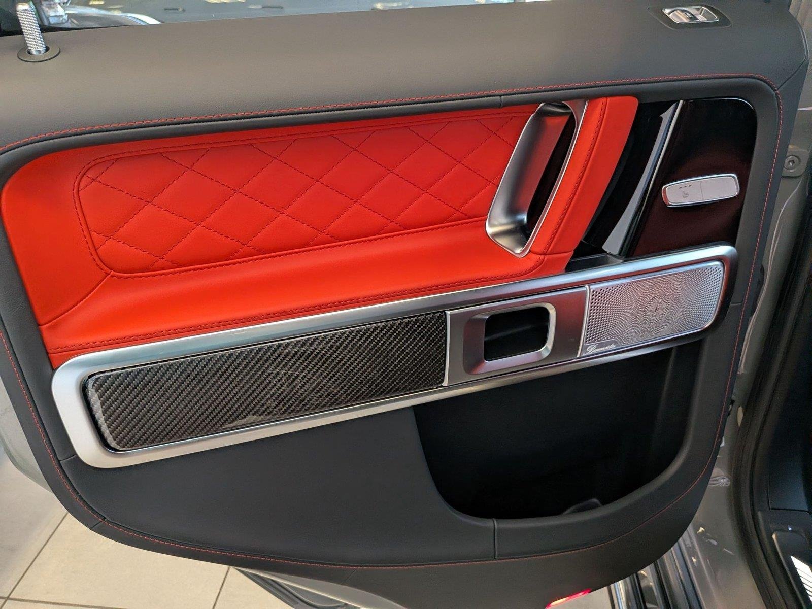 New 2027 MANUFAKTUR Arabian Grey Non- Metallic Mercedes-Benz AMG® G 63 SUV image 33