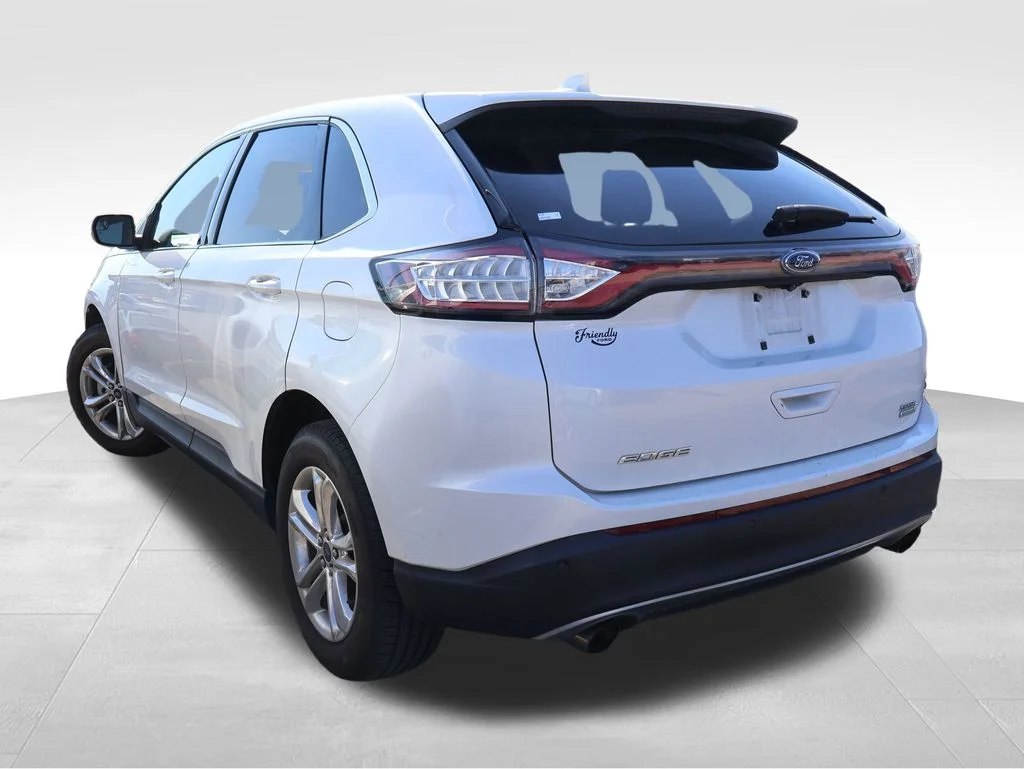 Used 2015 White Platinum Clearcoat Metallic Ford SEL image 26